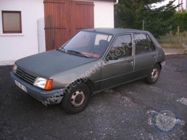 Peugeot 205