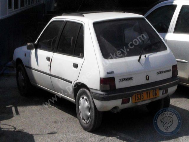 Peugeot 205