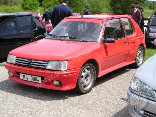 Peugeot 205