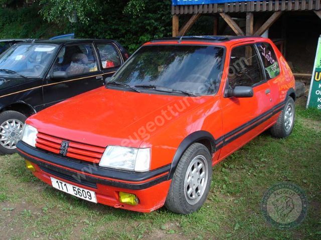 Peugeot 205