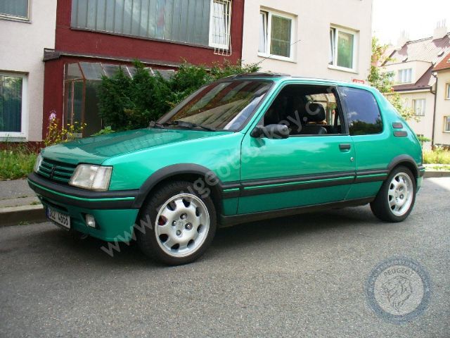 Peugeot 205