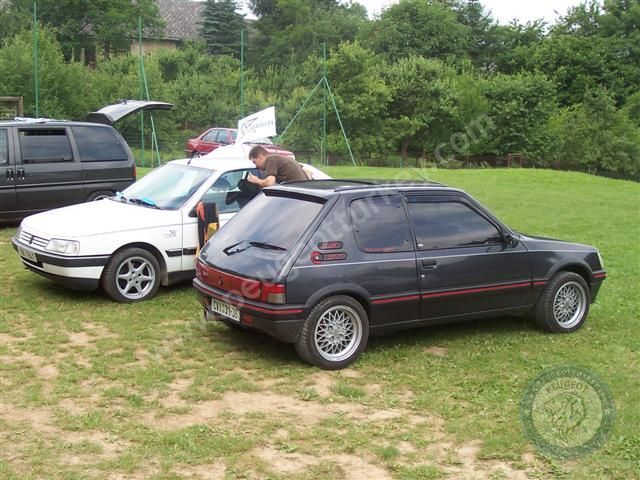 Peugeot 205