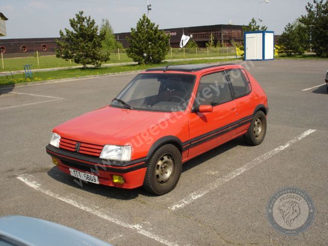 Peugeot 205