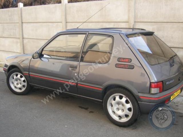 Peugeot 205