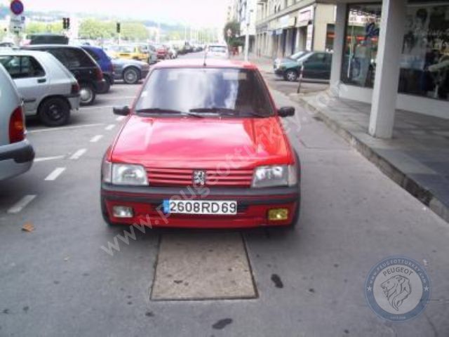 Peugeot 205