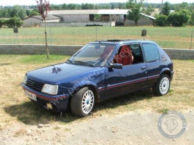 Peugeot 205