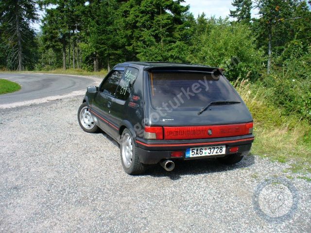 Peugeot 205