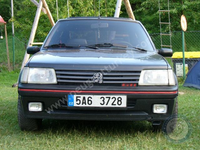 Peugeot 205