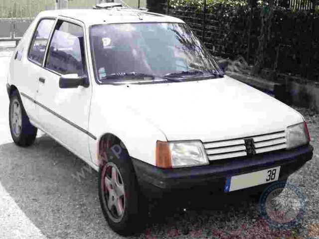 Peugeot 205