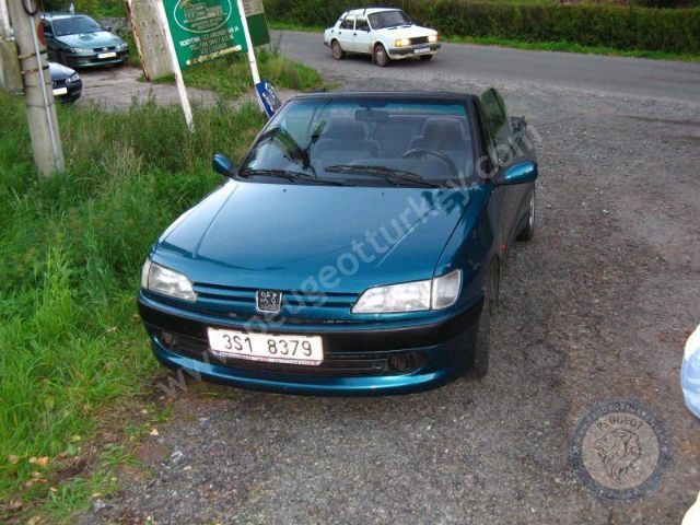 Peugeot 306