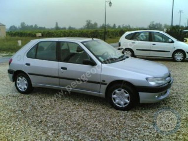 Peugeot 306