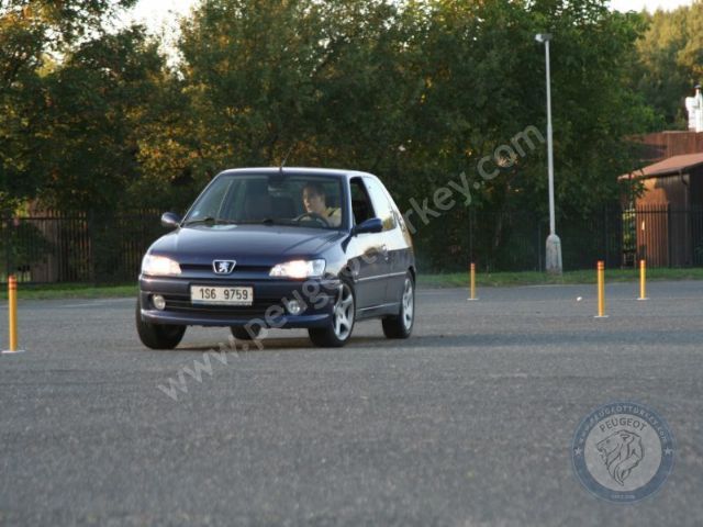 Peugeot 306