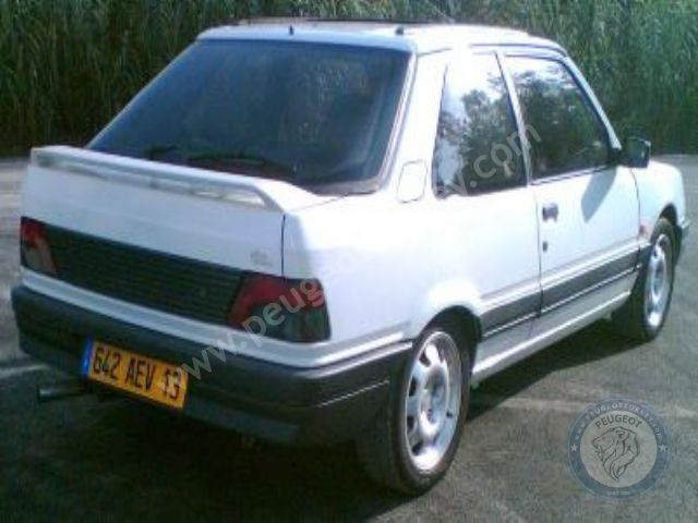 Peugeot 309