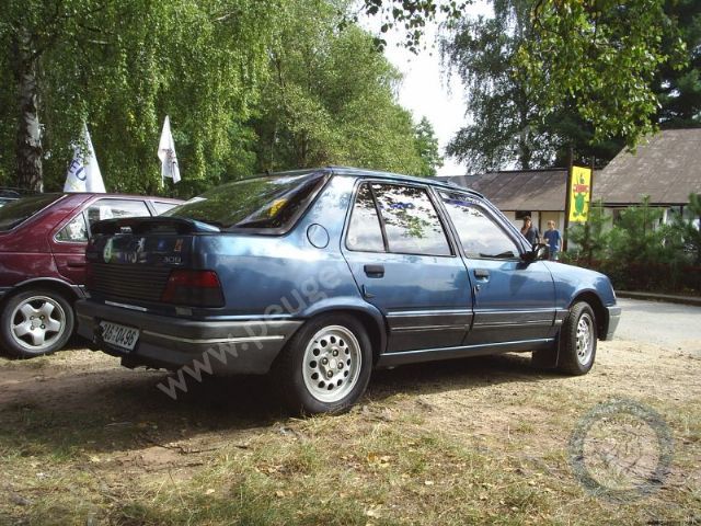 Peugeot 309