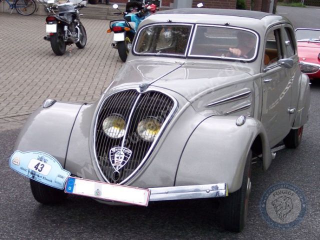 Peugeot 402