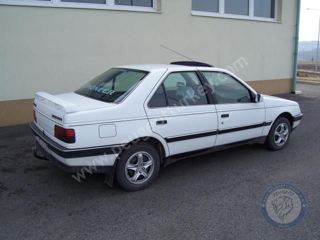 Peugeot 405