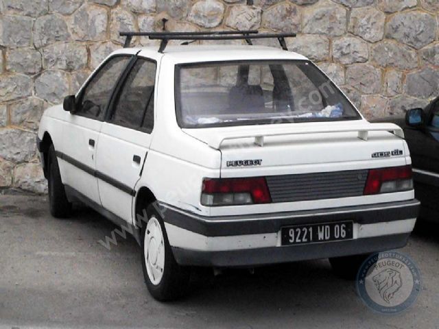 Peugeot 405