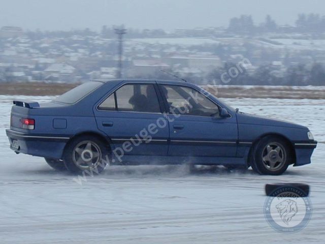 Peugeot 405