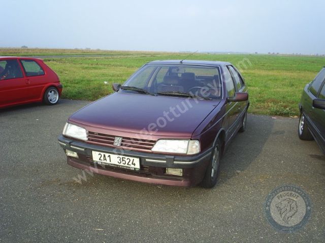 Peugeot 405