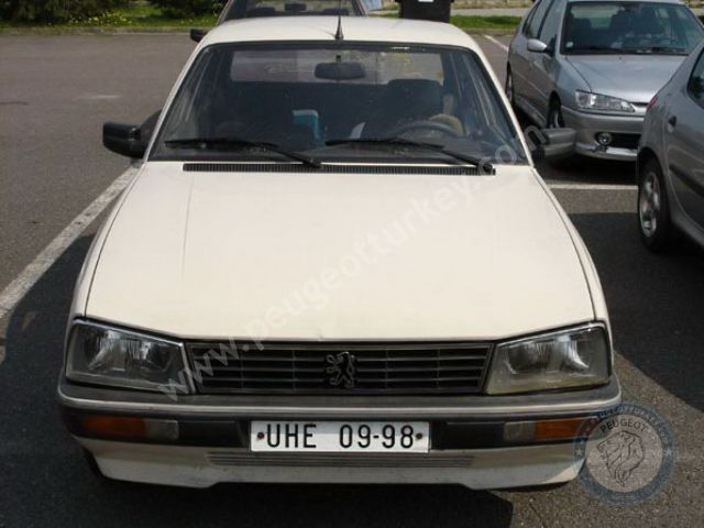 Peugeot 505